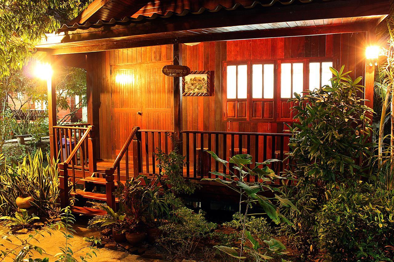 Baansuan Lychee Maeklong Resort Ampawa Amphawa Bagian luar foto