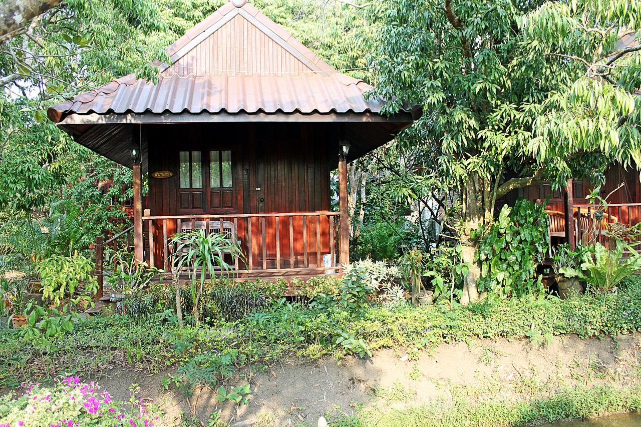 Baansuan Lychee Maeklong Resort Ampawa Amphawa Bagian luar foto